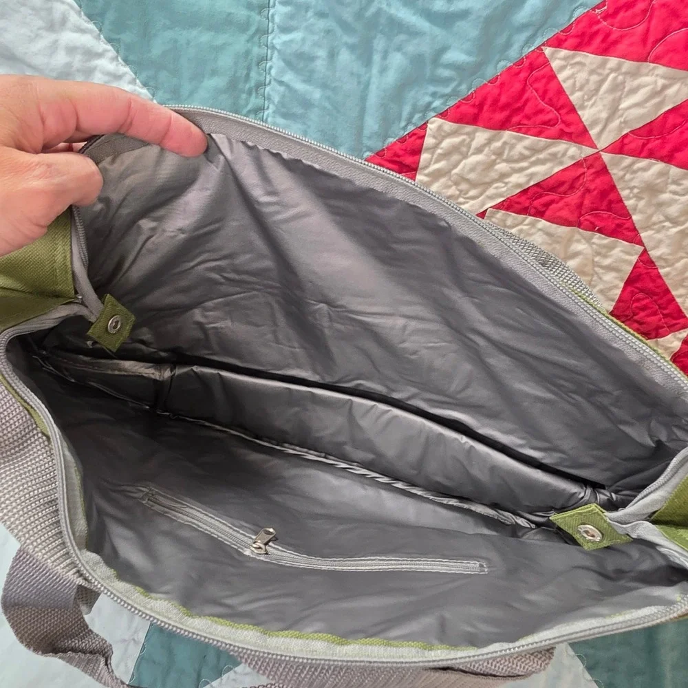 Sierra Club Insulated Cooler Bag Green Gray Duffel Tote